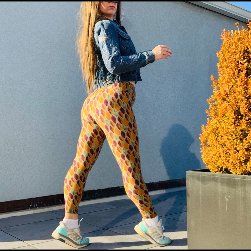 Stretch Checkers Dopamine Leggings Full Color OS